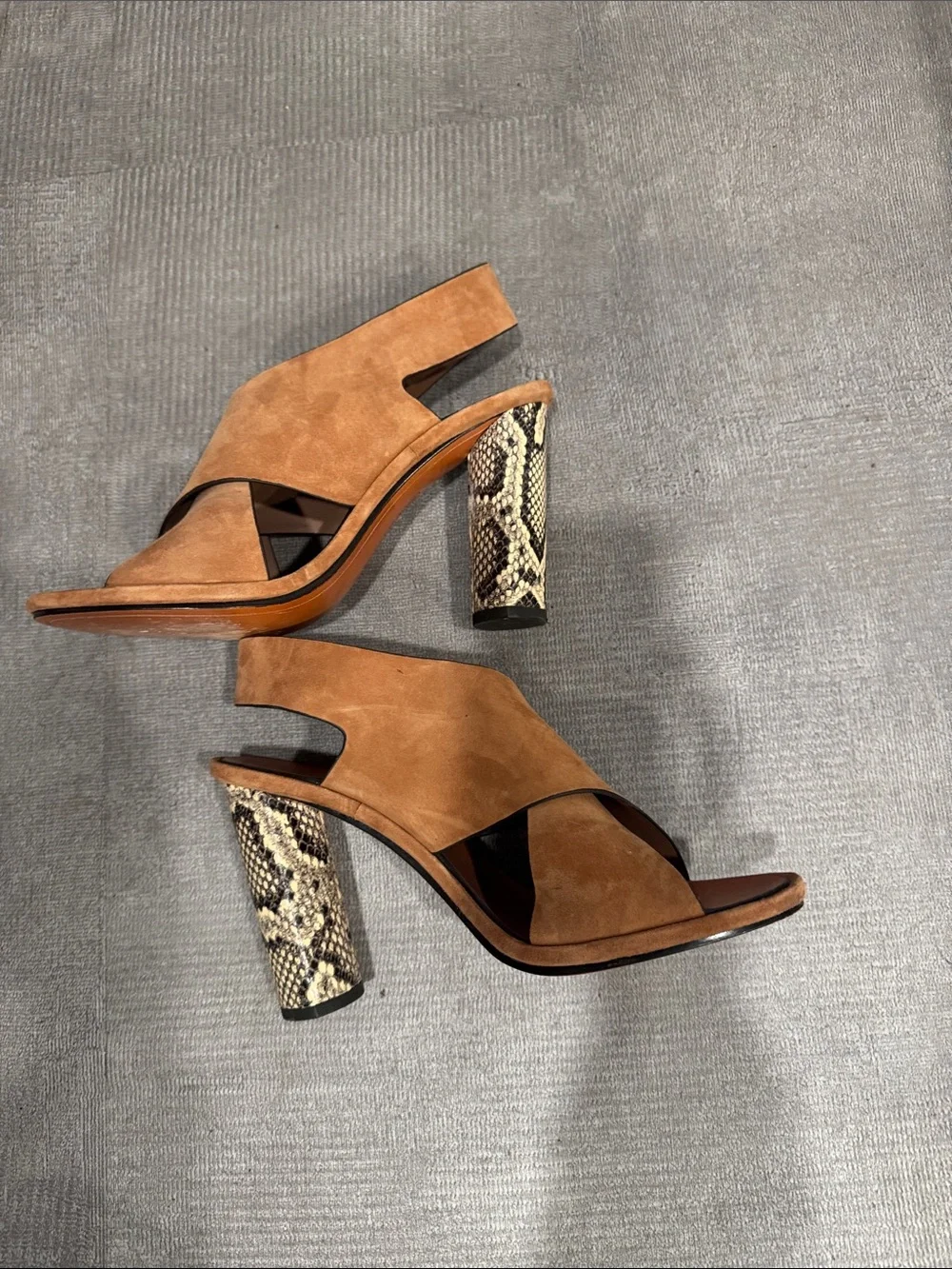 BCBG Tan Suede Crisscross Slingback Sandals 39